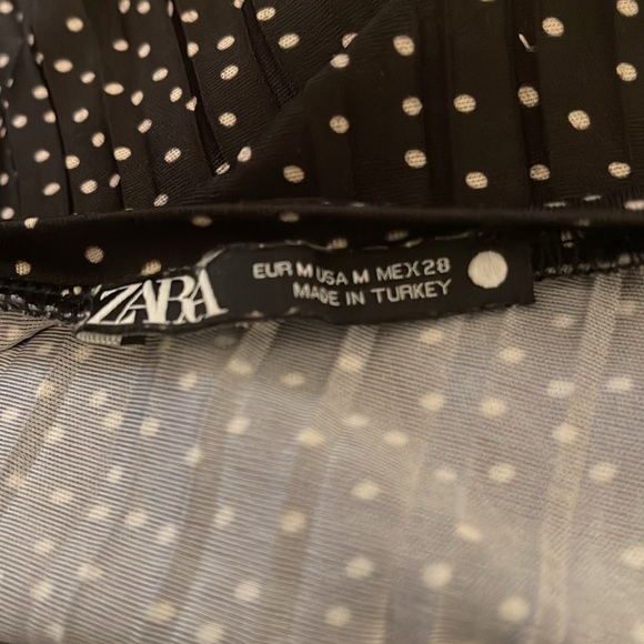 ❤️ Zara Long Sleeved Polkadot Tiered Dress - Picture 6 of 10